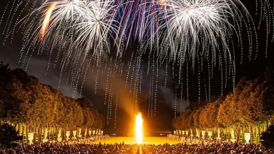 Les Grandes eaux nocturnes de feu 